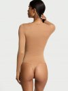 Боди BODYWEAR by Victoria с инновацией FeatherSoft™ и V-образным вырезом