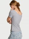 VS Iconic Rib — футболка с глубоким округлым вырезом (Scoop Tee)