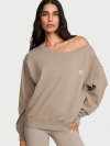 Свитшот (Sweatshirt) для отдыха из трикотажа (Terry) с горлом-лодочкой (Boatneck)