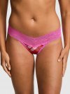 PINK Wink™ хлопковые стринги с кружевной отделкой