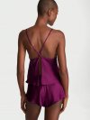 Атласный комплект (set) из топа (cami) с открытой спиной и шорт (shorts)