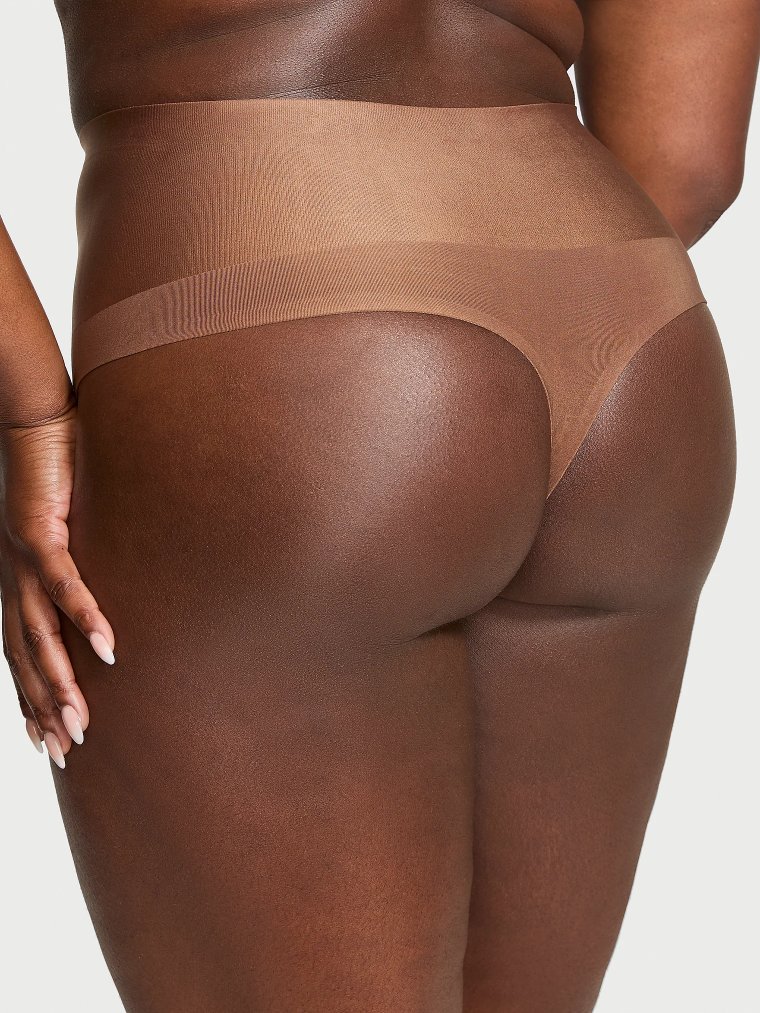 Сглаживающие мерцающие стринги (SmoothingShimmer™ Thong Panty)