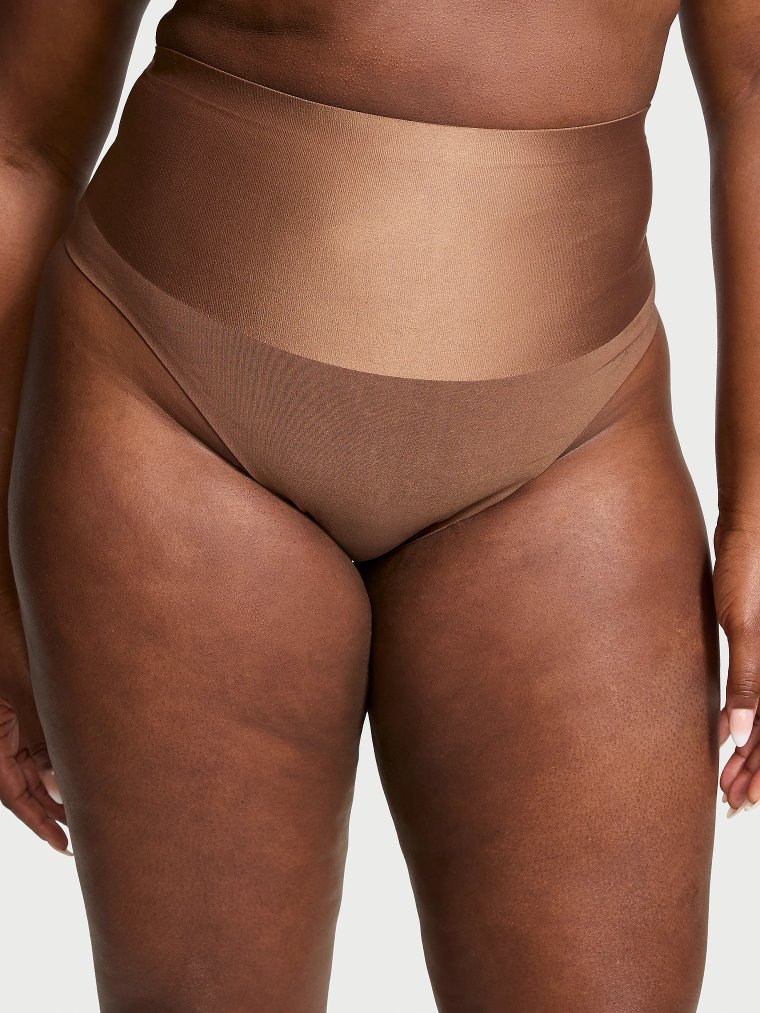 Сглаживающие мерцающие стринги (SmoothingShimmer™ Thong Panty)