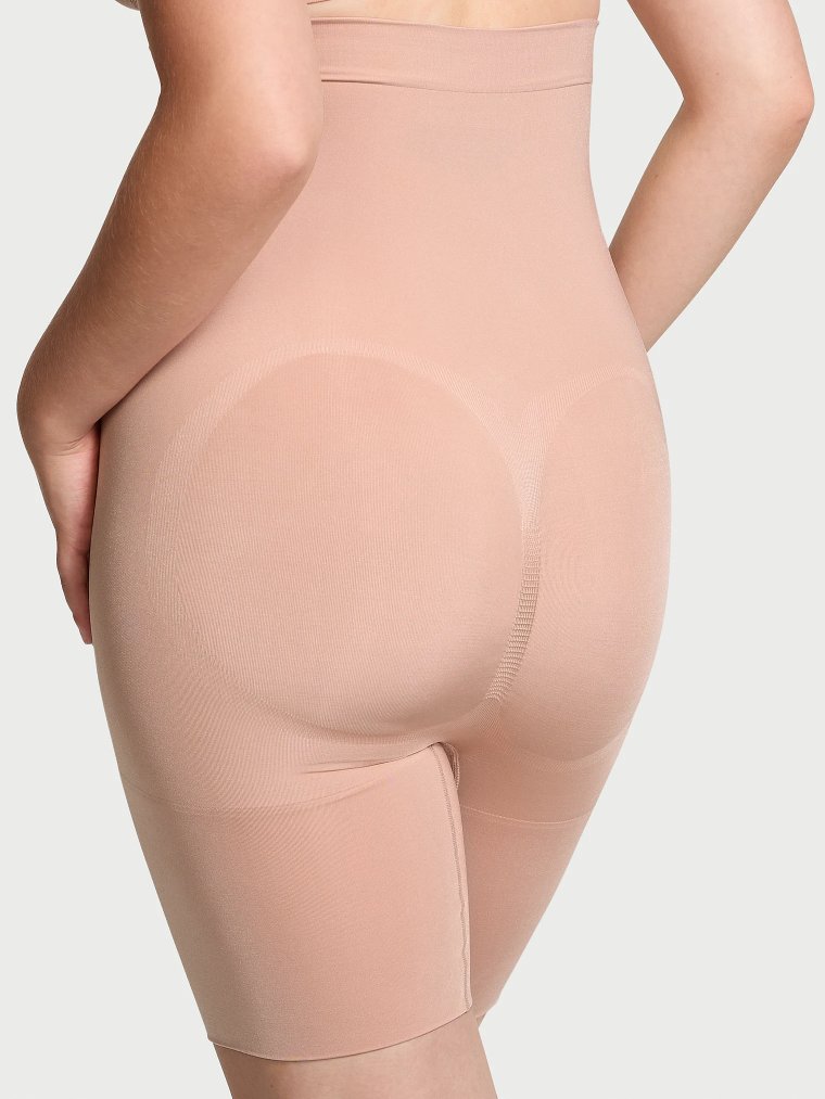 Shapewear by Victoria Бесшовное формирование (SeamlessShaping™) шорты до середины бедра