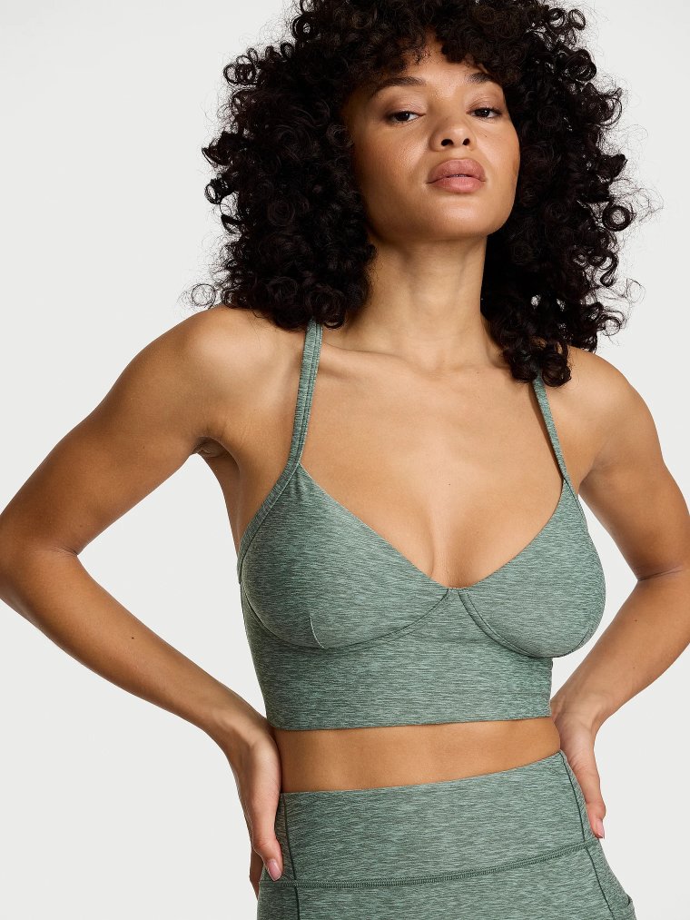 VSX New Essential — спортивный бюстгальтер с перекрещенными лямками (Racerback Sports Bra)