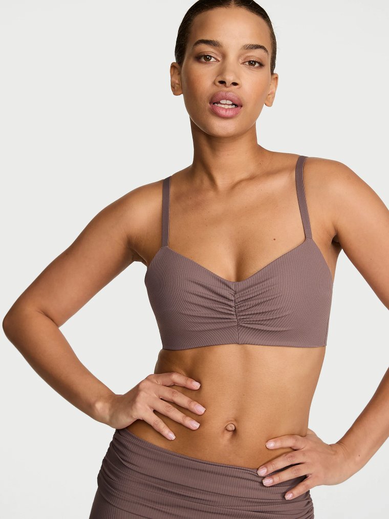 VSX Elevate™ Спортивный топ (Sports Bra) из рибовой ткани (Rib) со сборками (Ruched)