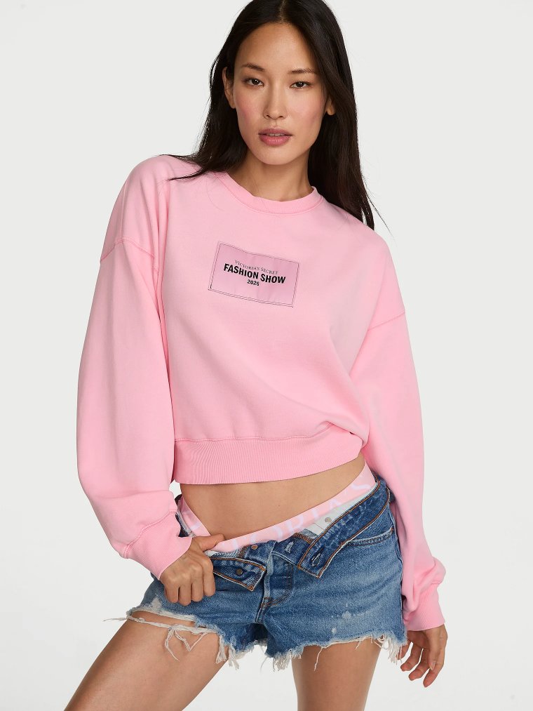 VSFS '26 Иконичная флисовая (Fleece) укороченная (Crop) толстовка (Sweatshirt) с круглым вырезом (Crewneck)