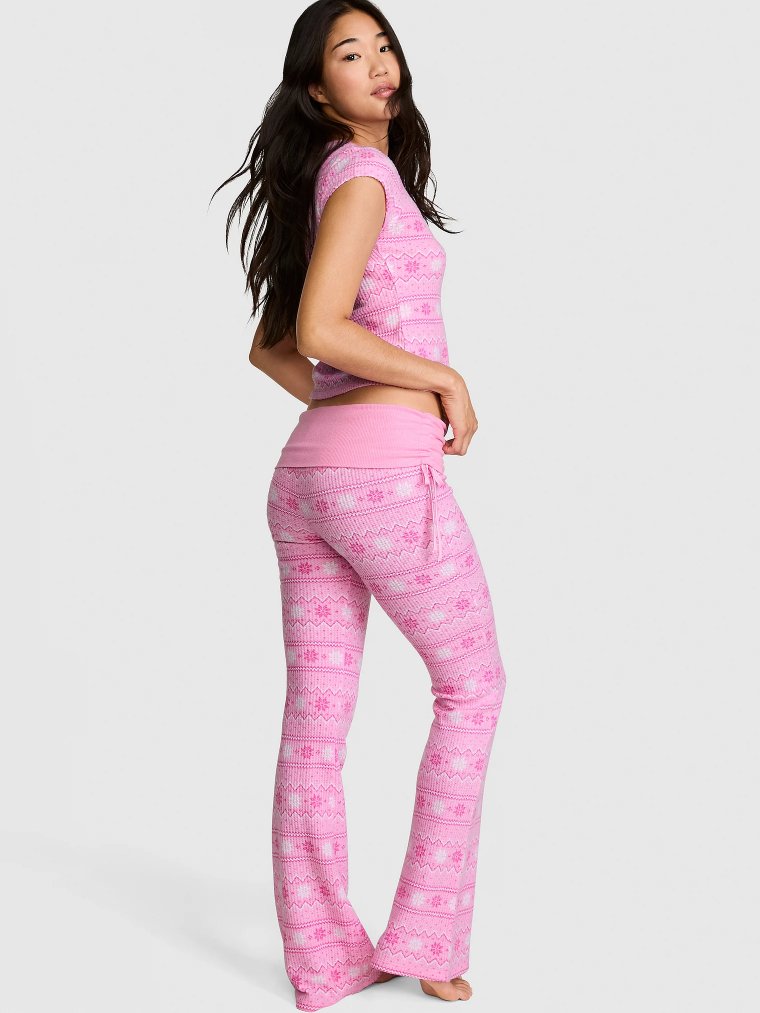 Расклешённые брюки с отворачиваемым поясом из вафельного полотна (Waﬄe Knit Foldover Flare Pants)