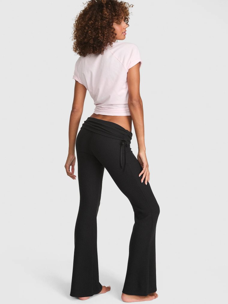 Расклешённые брюки с отворачиваемым поясом из вафельного полотна (Waﬄe Knit Foldover Flare Pants)