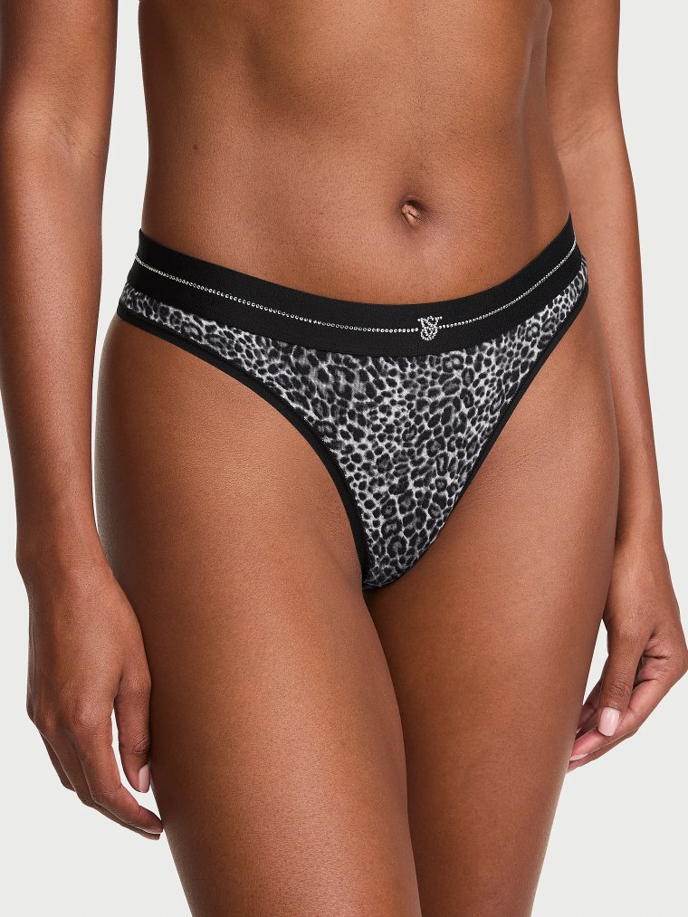 Сияющие трусики-стринги из хлопка с логотипом (Shine Logo Cotton Thong Panty)